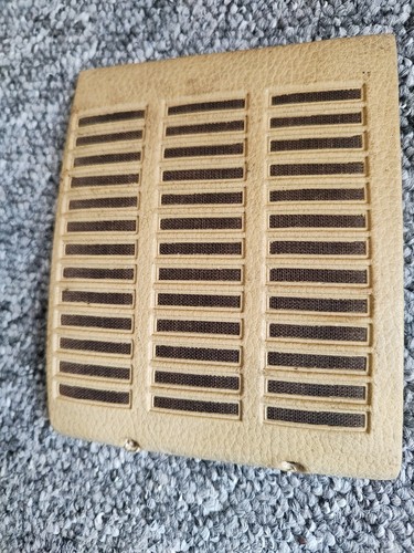 Mercedes R107 450SL 560SL Pear Of Dashboard Speaker Cover Grille Grill (Box15) - Picture 3 of 6