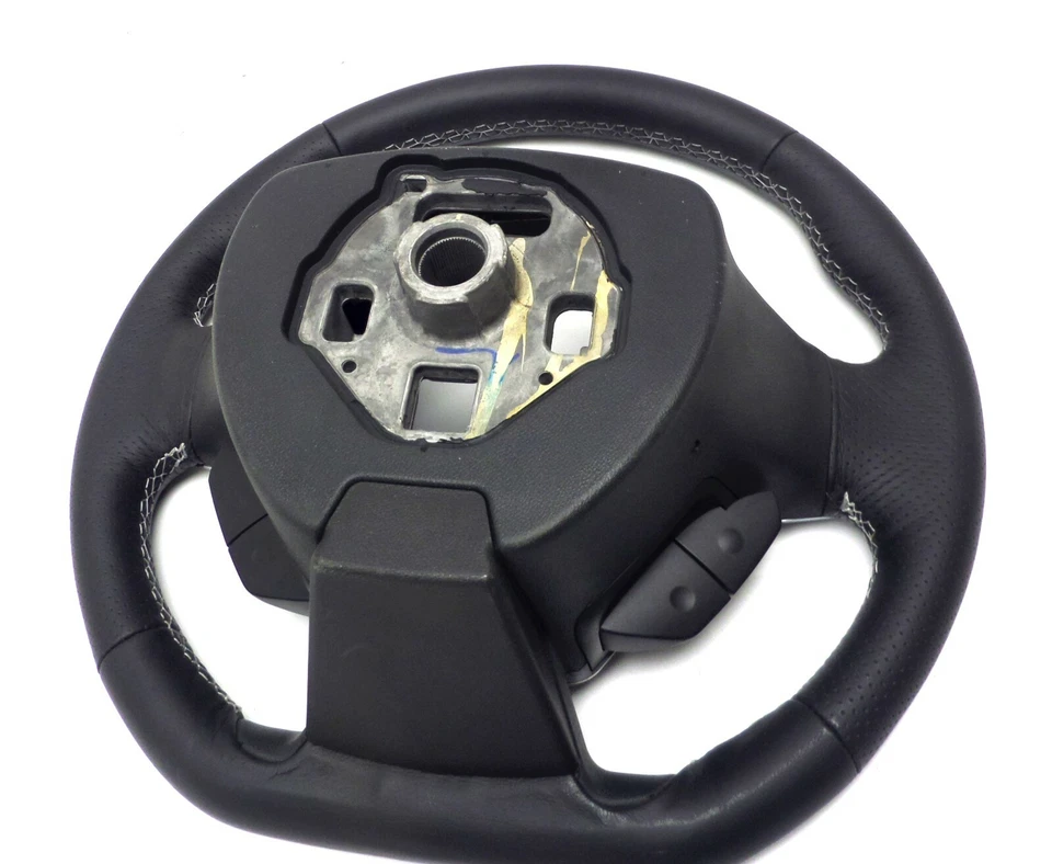 23379914 Volante OEM negro con puntadas grises Chevrolet Camaro LS 2016-21 Foto 4 de 4