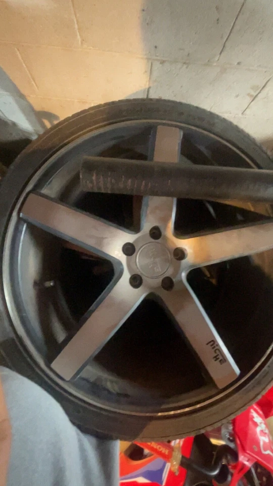 rodas aros 20 5 114.3 saiu de um acordo Honda, então vai caber qualquer coisa assim - Imagem 3 de 4