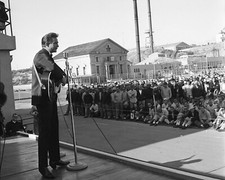Johnny Cash - Folsom Prison Concert - 8x10 Black & White Photo