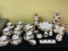 Servizio grande Made In England Royal Albert Old Country Roses