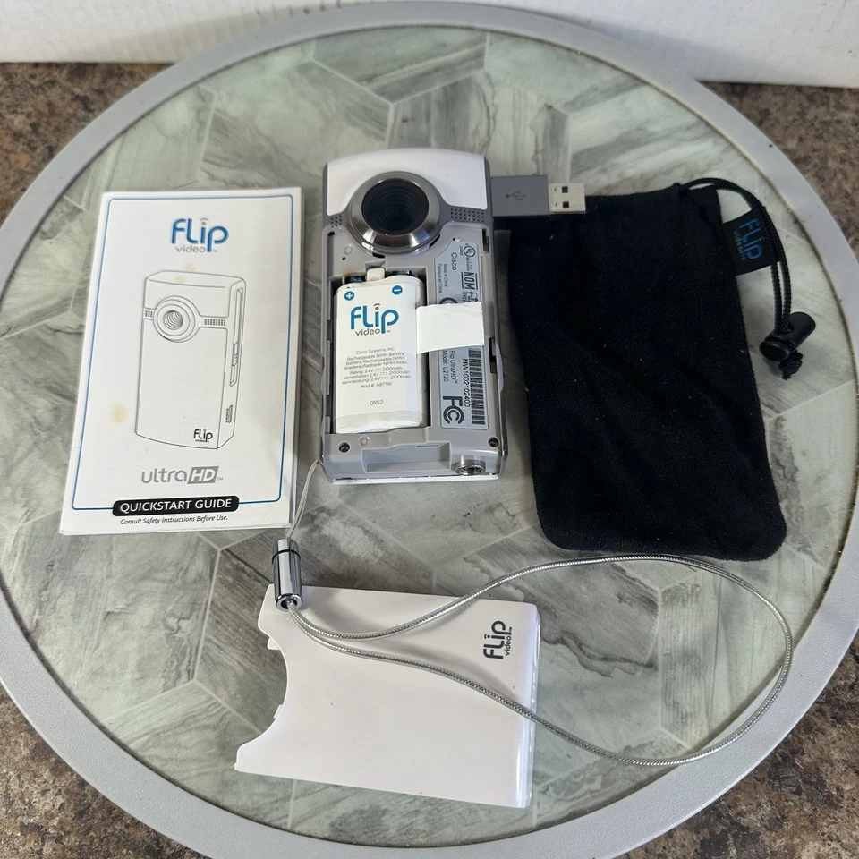 Flip UltraHD U2120B Video Camera 8 GB NO CHARGER UNTESTED AS IS - Image 3 of 3
