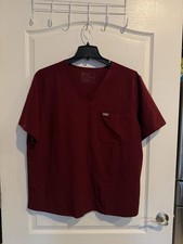 FIGS men  s One-Pocket V-Neck chisec Scrub Top Burgundy po 1645 XXL