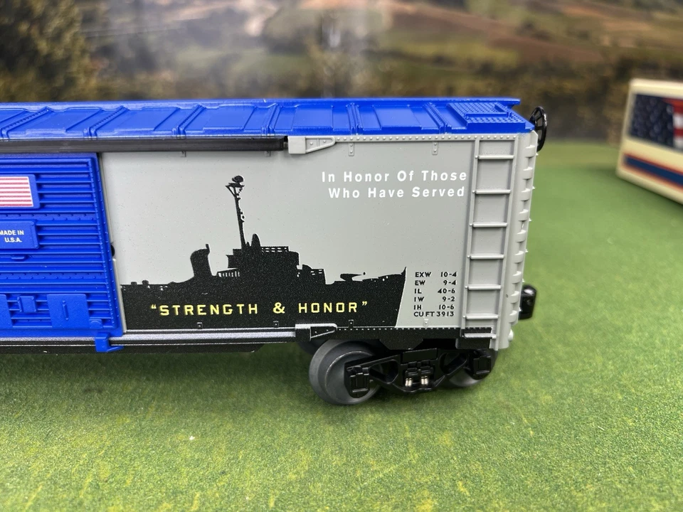 LIONEL USA NAVY BOXCAR 6-29995, 2014 MINT CONDITION IN BOX!!! SCARSE CAR !!! - Image 4 of 4
