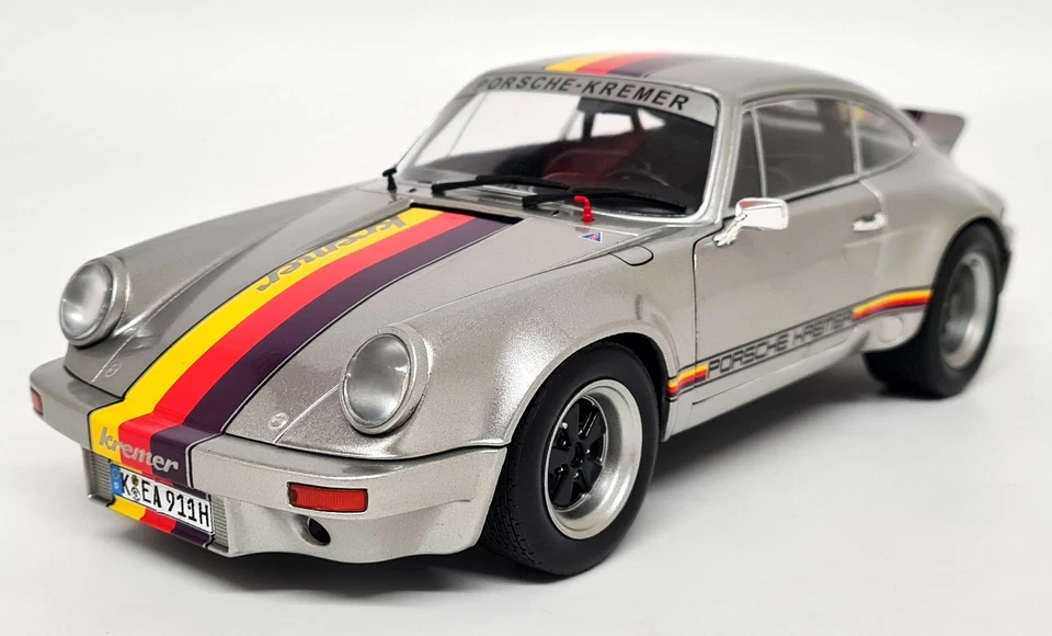 Coche modelo diecast Solido 1/18 Porsche 911 RSR Kremer Silver Rally 1973 Foto 3 de 4