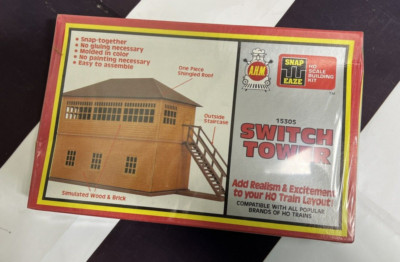 HO Scale Sealed AHM Switch Tower Kit 15305 Train Scape Building Brown