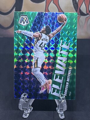 2020-21 Panini Mosaic Donovan Mitchell #24 Green Prizm Elevate Utah Jazz
