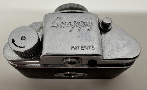 Vintage SNAPPY Subminiature Spy Camera w/ Leather Case 25mm - Picture 5 of 11
