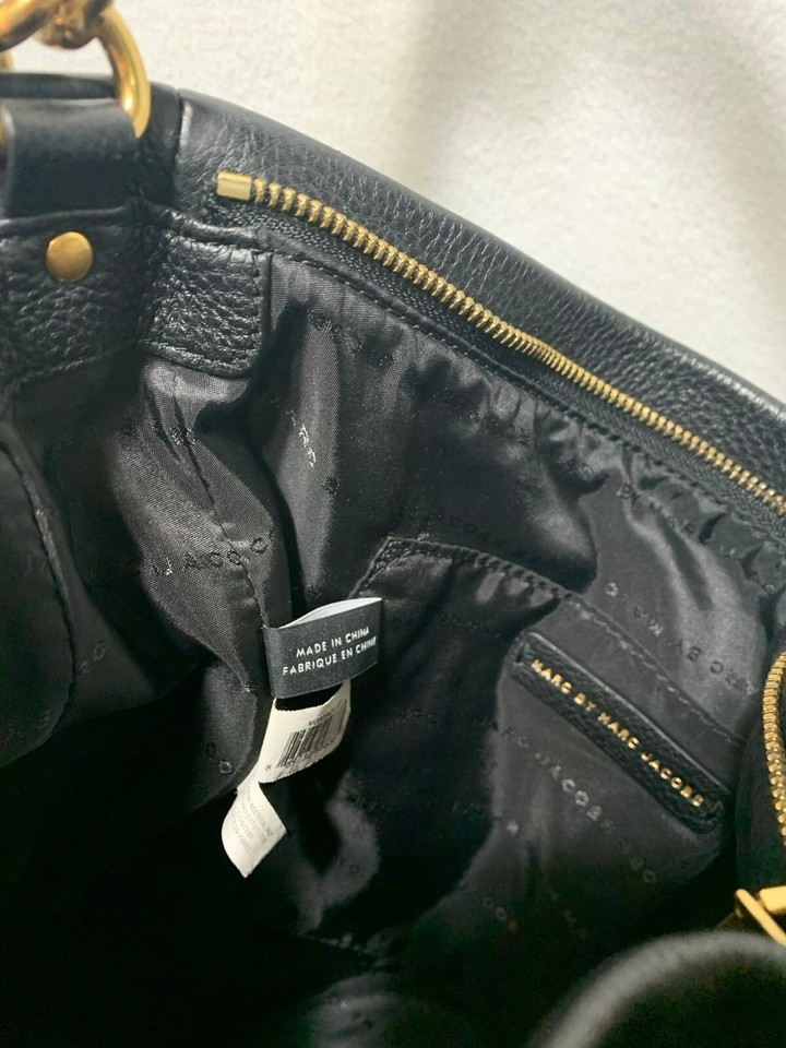 MARC BY MARC JACOBS Too Hot To Handle Leather Hobo/Crossbody Bag Black