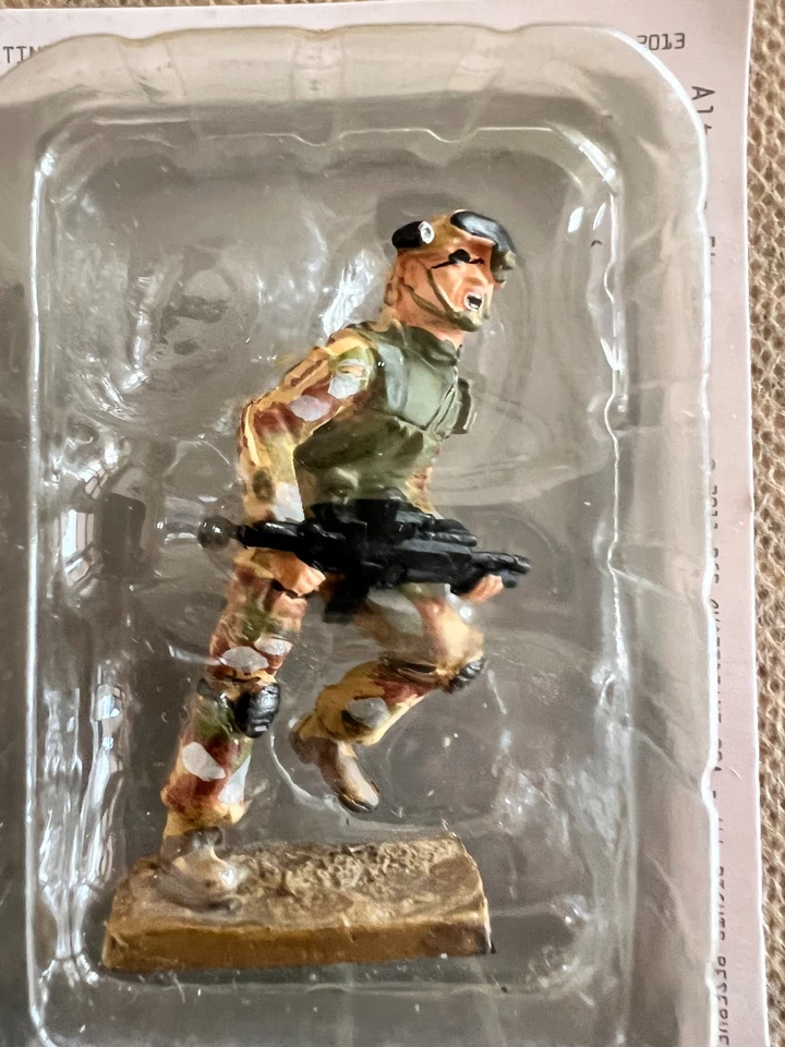 Caporal d'infanterie italienne avec équipement moderne (2013) - LEO Models 54mm - Photo 1/1