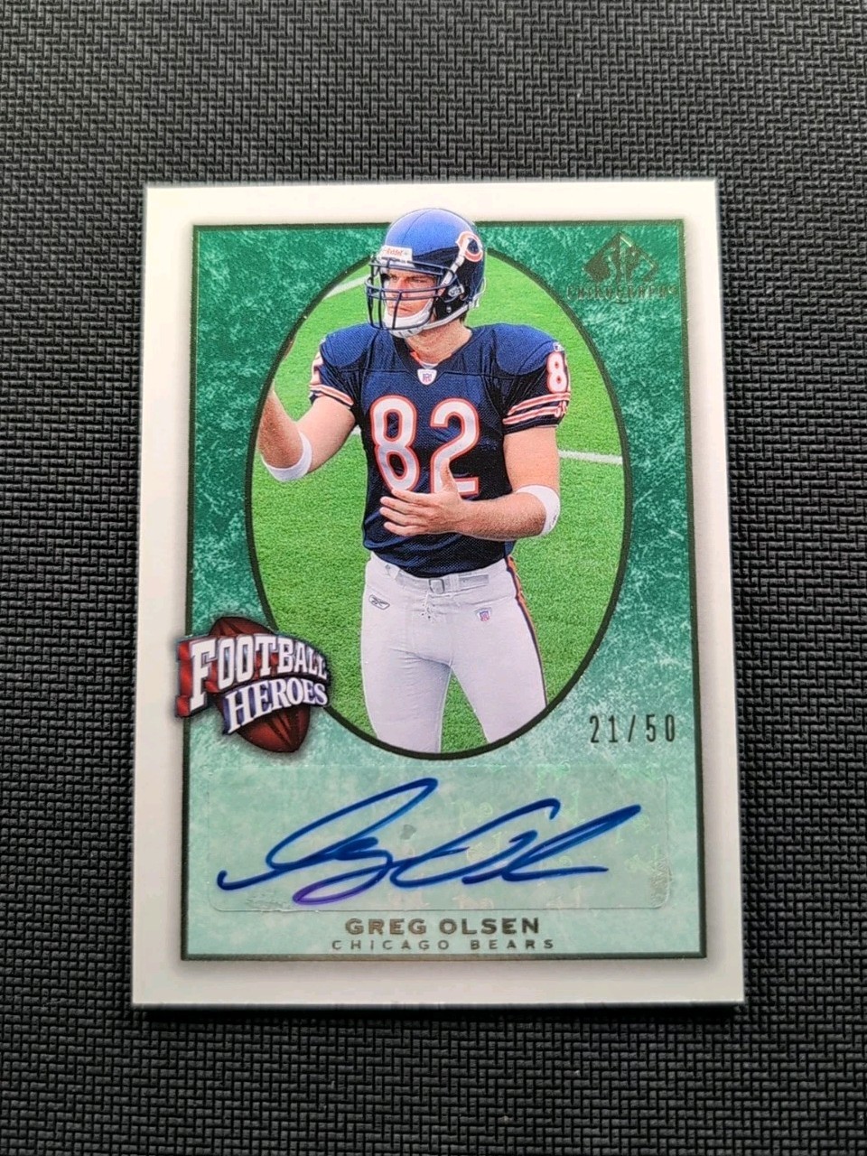 Greg Olsen SP Chirography Football Heroes Autographs #FHGO Base