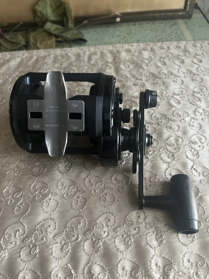 Carrete de baitcasting Shimano Speed Master IV súper alta velocidad 6:1 Foto 4 de 4