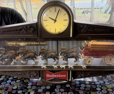 Vintage Budweiser World's Champion Clydesdale Team Bar Sign Light
