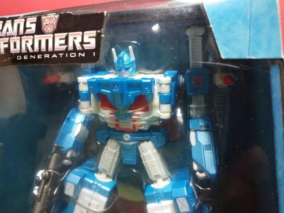 Transformers Titanium Series Ultra Magnus Unopened - Image 3 of 4