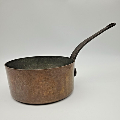 Alte Vintage Kupferpfanne Zinn gefüttert Eisengriff schwer gehämmert 18 cm Durchmesser 