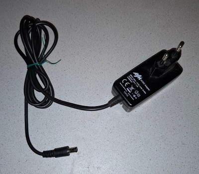 AVM Original Netzteil AVM04047 12V 1,2A 14,4W 230V 5,5x2,5mm used