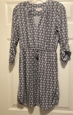 Loft Outlet Petite Dress Sz Small Chest 36” L 34” Black/White  Rayon 2 Pockets