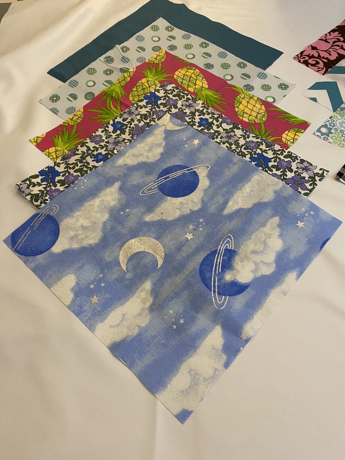 Pre Cut Fabric Quilt Squares 24 9x9 Blocks Multicolored Crafts