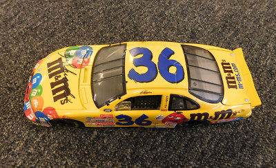 2000 1/24 Scale KEN SCHRADER #36 M&M's Action  Autographed