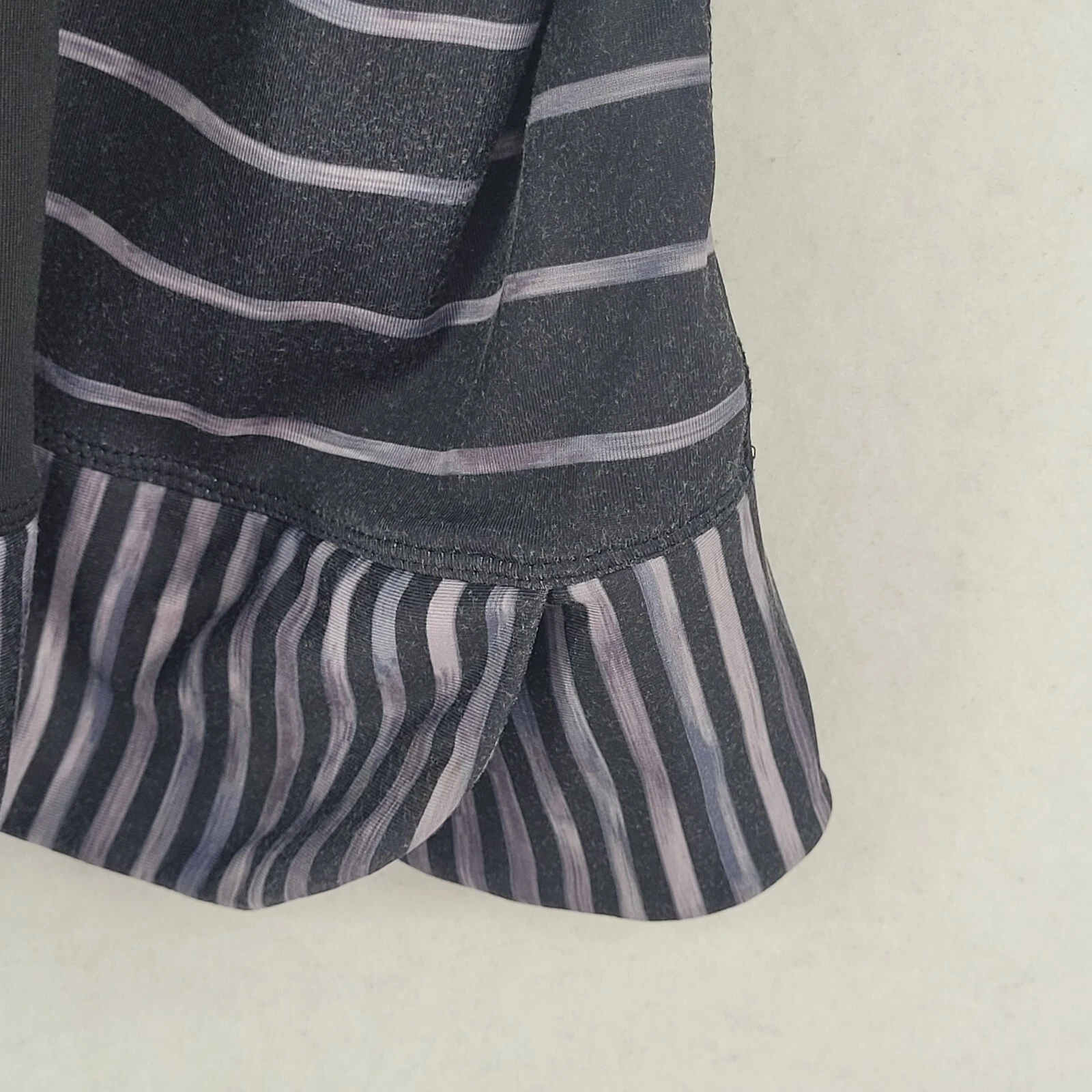 VETEMENTS Maglione donna Reebok taglia M nero bianco felpa con cappuccio a righe pull over