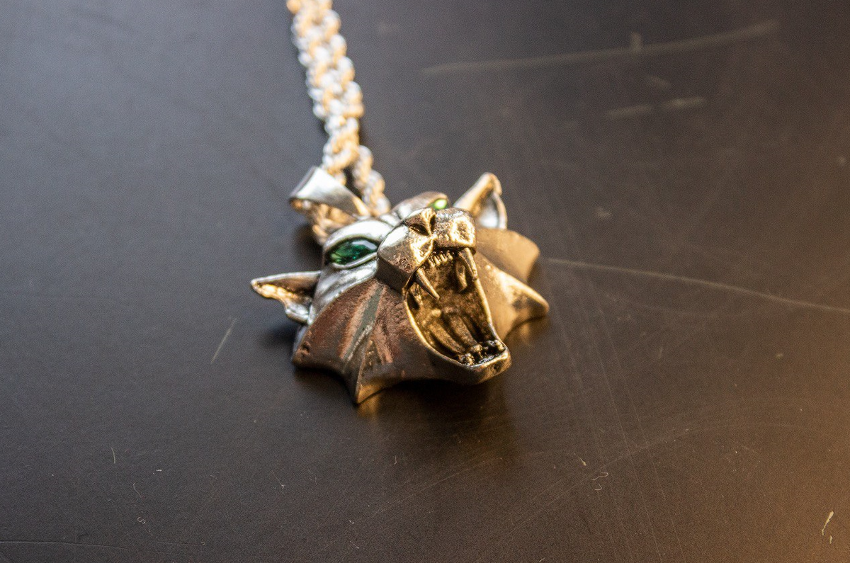School Griffin Medallion Manticore Bear Cat Pendant Necklace Game