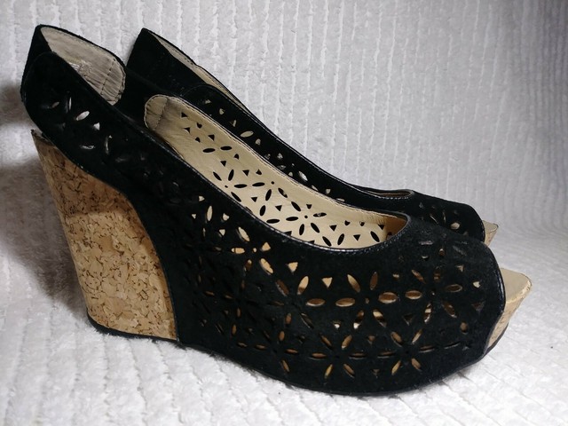 kenneth cole black wedges