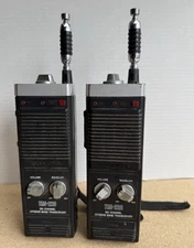 Lot Of 2 Vintage Realistic Trc-220 6 Channel Citizens Band Transceiver Radio