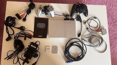 PlayStation 2 (PS2 Slim) Komplett-Set   Sehr guter Zustand + 12 Spiele & Zubehö