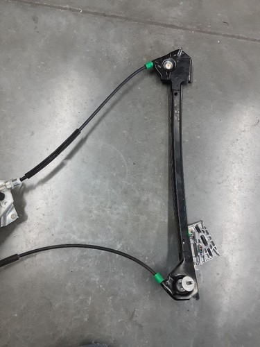 04-09 Cadillac XLR Passenger Side RH Window Regulator W/ Motor OEM - Picture 3 of 10