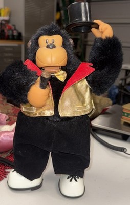 117- Vintage Magogo Singing Gorilla Monkey Toy Sings La Bamba