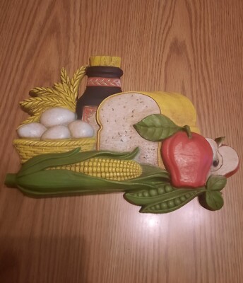 Syroco Wall Hanging 1975 Wheat Eggs Peas Apple Bread Corn Groovy! Vintage! 1975 