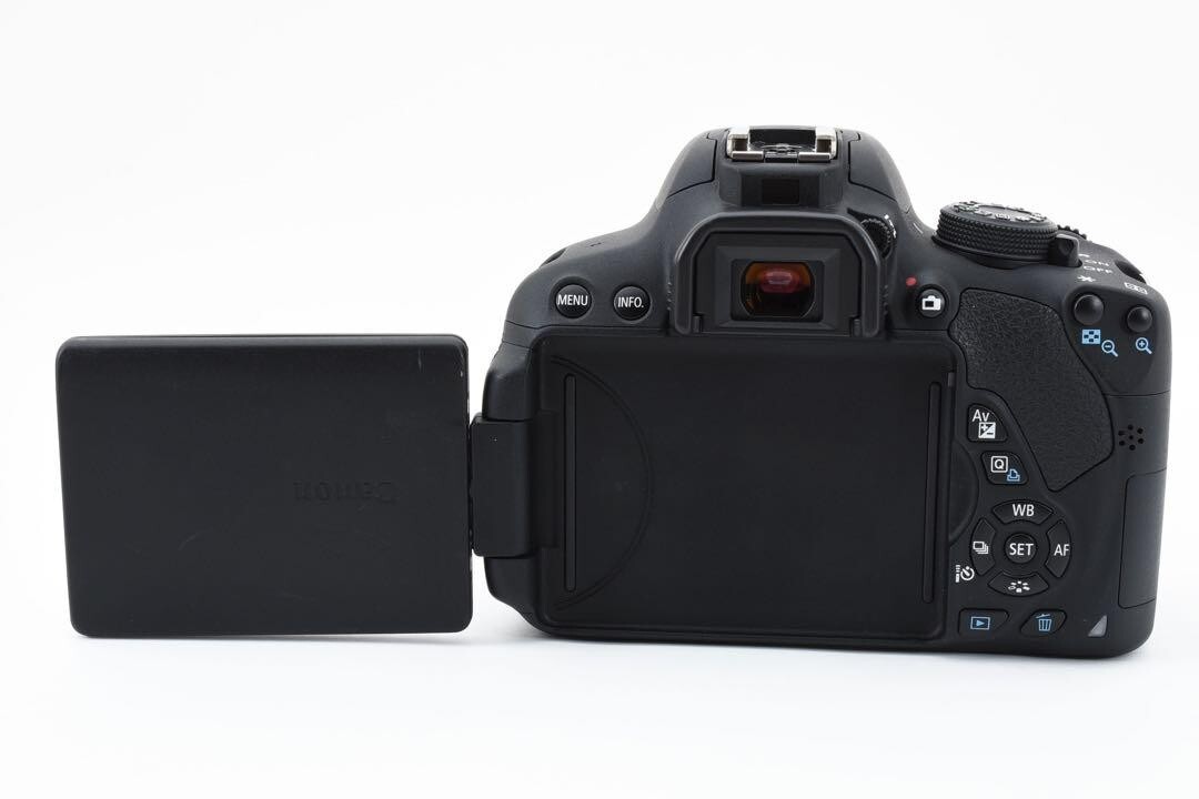 Canon EOS Kiss X7i Digital SLR Camera with Lens Kit High
