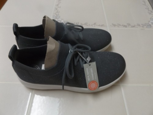 FITFLOP Ladies Gray Slip-On Sneakers / Size 6 / New - Picture 2 of 6
