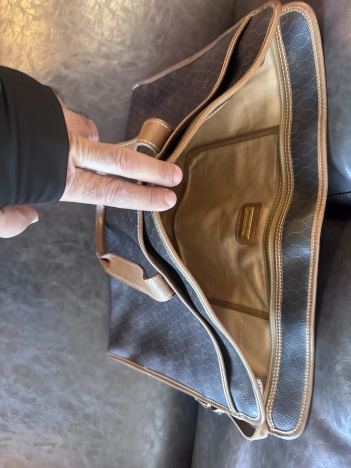 Bolso Christian Dior y Chequera Gucci, Bolso Pequeño, Bolso Fendi Cartera Louis Vuitton Foto 4 de 4