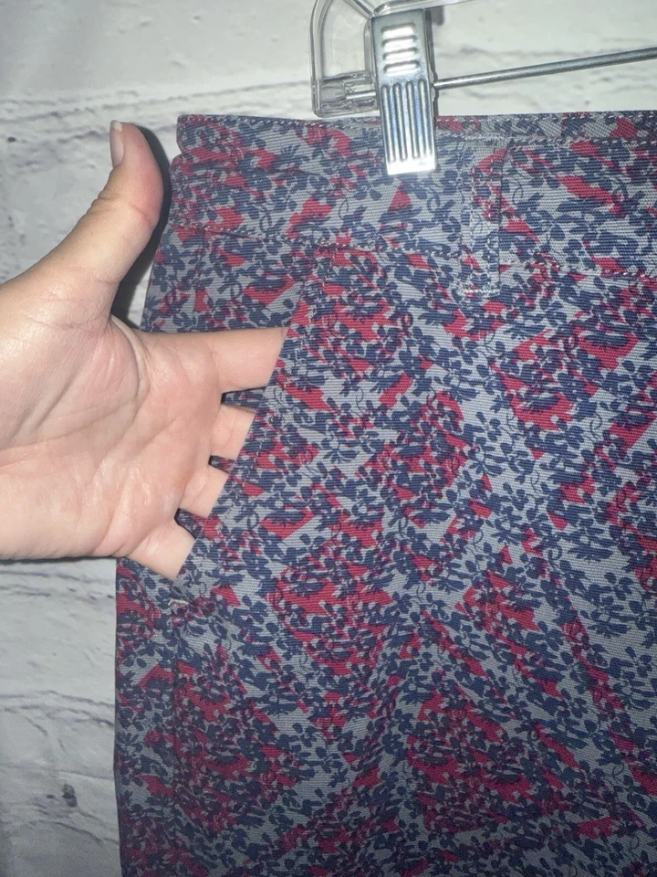 CAbi Palm Beach Floral Crop Pants Size 8 Style #806 Blue & Pink EUC - Image 4 of 4