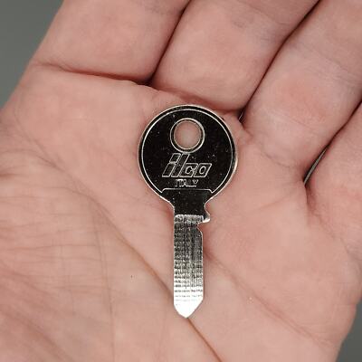 2x Ilco 62DE Key Blanks For some Older British Vehicles Nickel Plated NOS