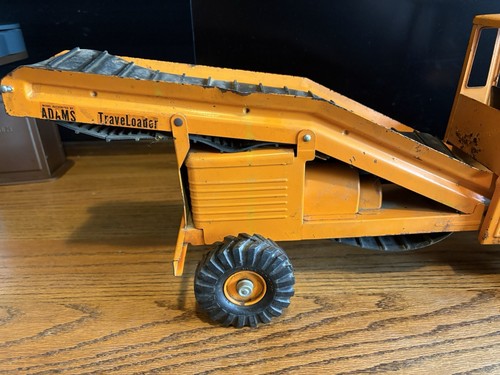 VTG 1950'S NYLINT HUGE PRESSED STEEL J.D. ADAMS ORANGE TRAVELOADER TRUCK ORIGINA - Picture 4 of 12