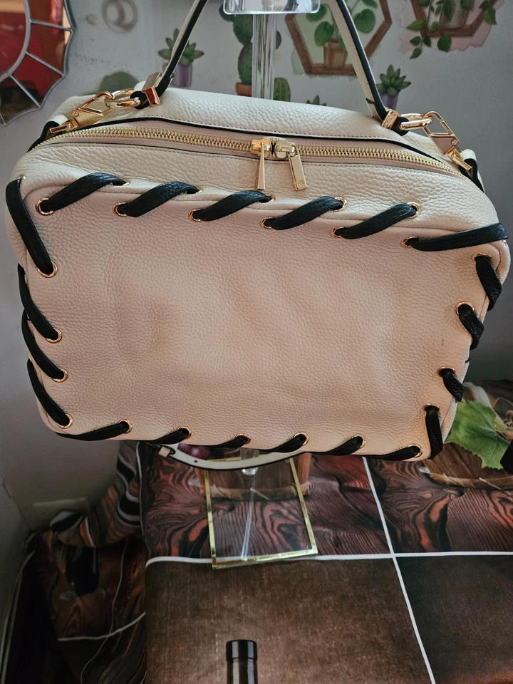 Luana Италии кожи Deborah сумка через плечо розничной $465.00 - Изображение 2 из 4