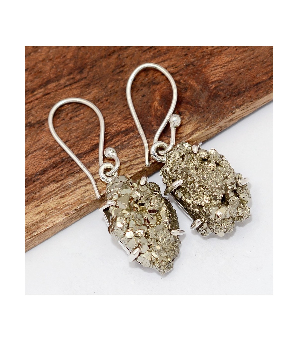 Boucles en pyrite dorée véritable TW81.1 pendantes en pierre brute