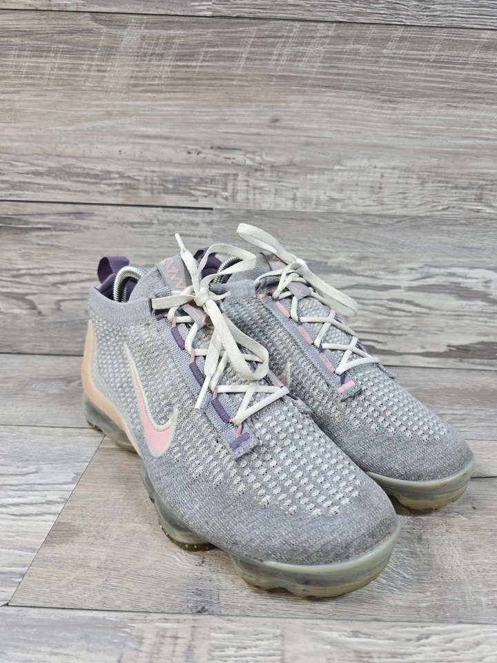 Nike Air VaporMax Zapatos Juveniles 2021 Flyknit DB1550-007 Gris Rosa 7Y (Mujer 8.5) Foto 3 de 4