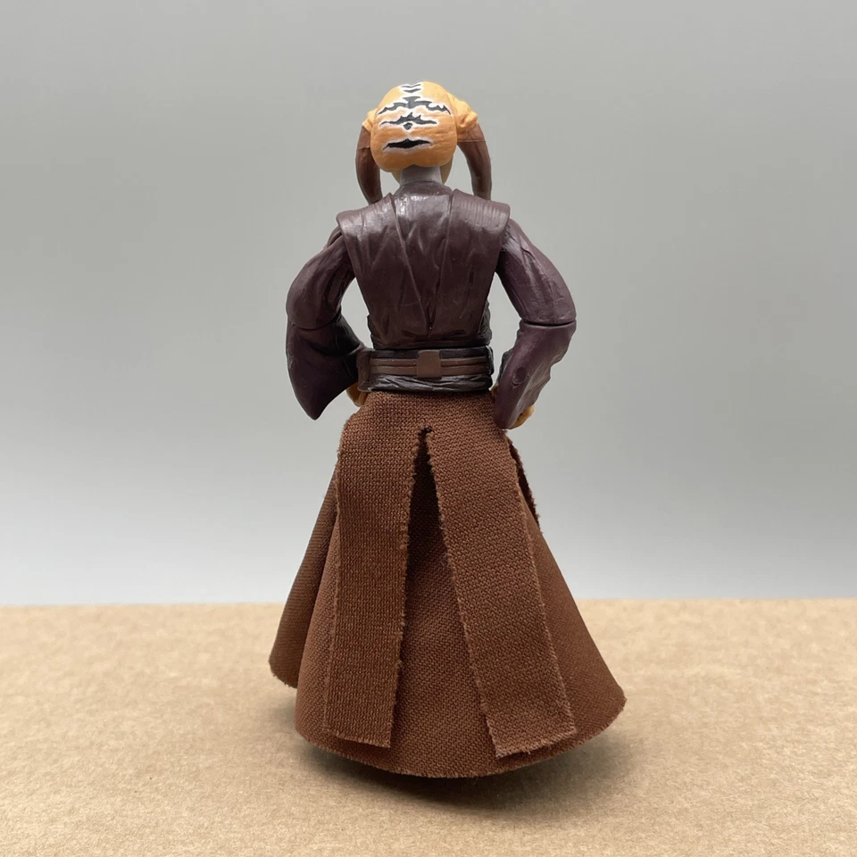 Figura de acción Star Wars: Saesee Tiin Revenge of the Sith Collection 2004 B7 Foto 3 de 4