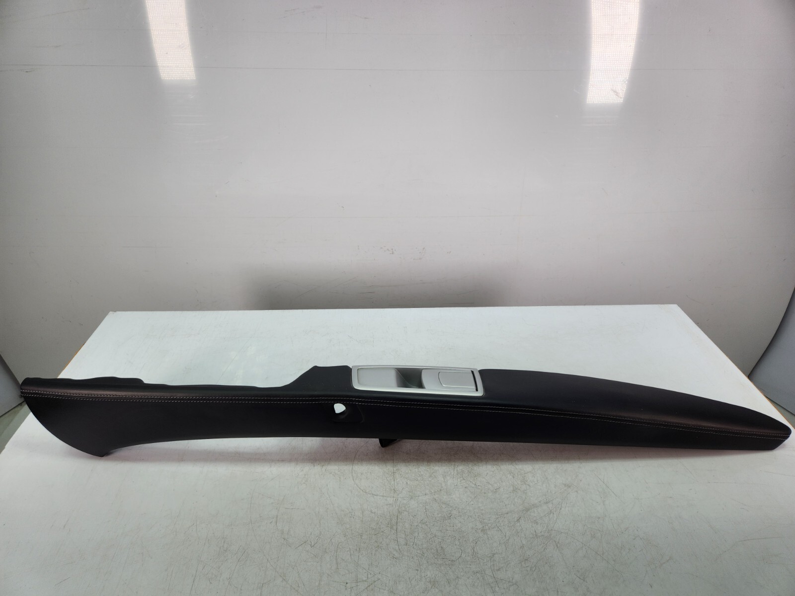 ✅ 11-16 OEM Ferrari FF Front Right Passenger Door Panel Armrest Black Leather*