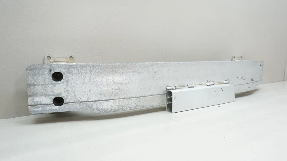 BARRA DE IMPACTO DE REFUERZO DE PARACHOQUES TRASERO HONDA INSIGHT 2019-2022 OEM Foto 2 de 4