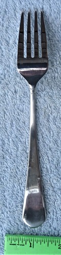 Mikasa Stainless Colette Pattern Salad Fork glossy finish - Picture 2 of 2