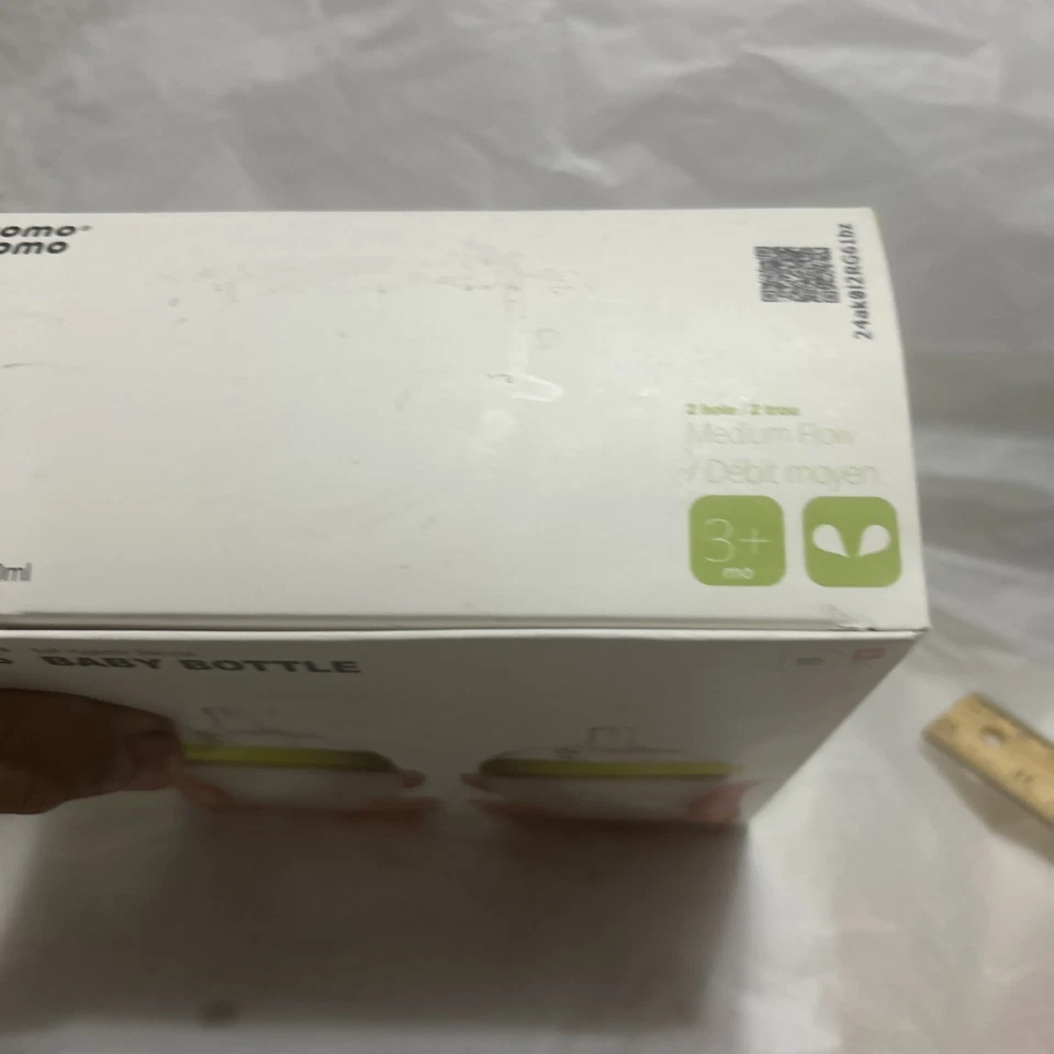 Biberón Comotomo de silicona suave higiénica, verde, 8 onzas (2 unidades) nuevo Foto 3 de 4