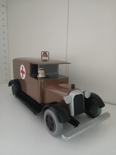 Aroutcheff Tintin L’ambulance avec l’ambulancier