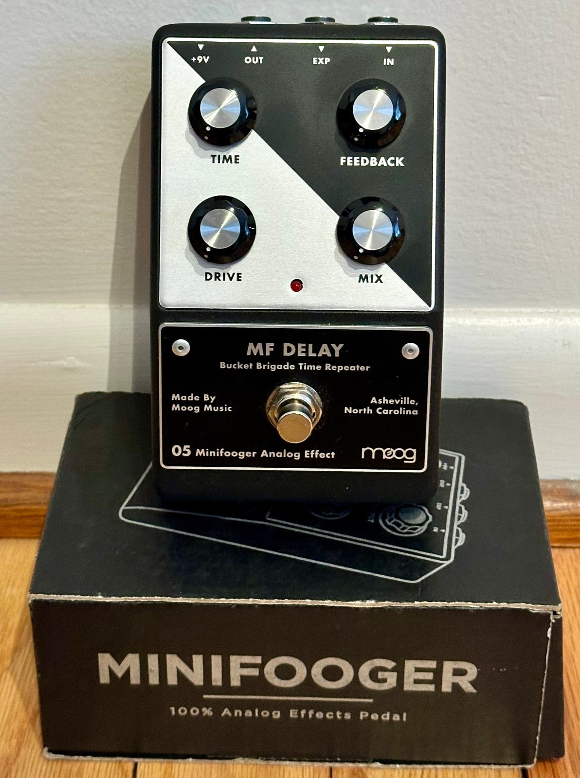 Moog MF Delay V2 Minifooger Analog Delay Pedal - Excellent - Free Shipping
