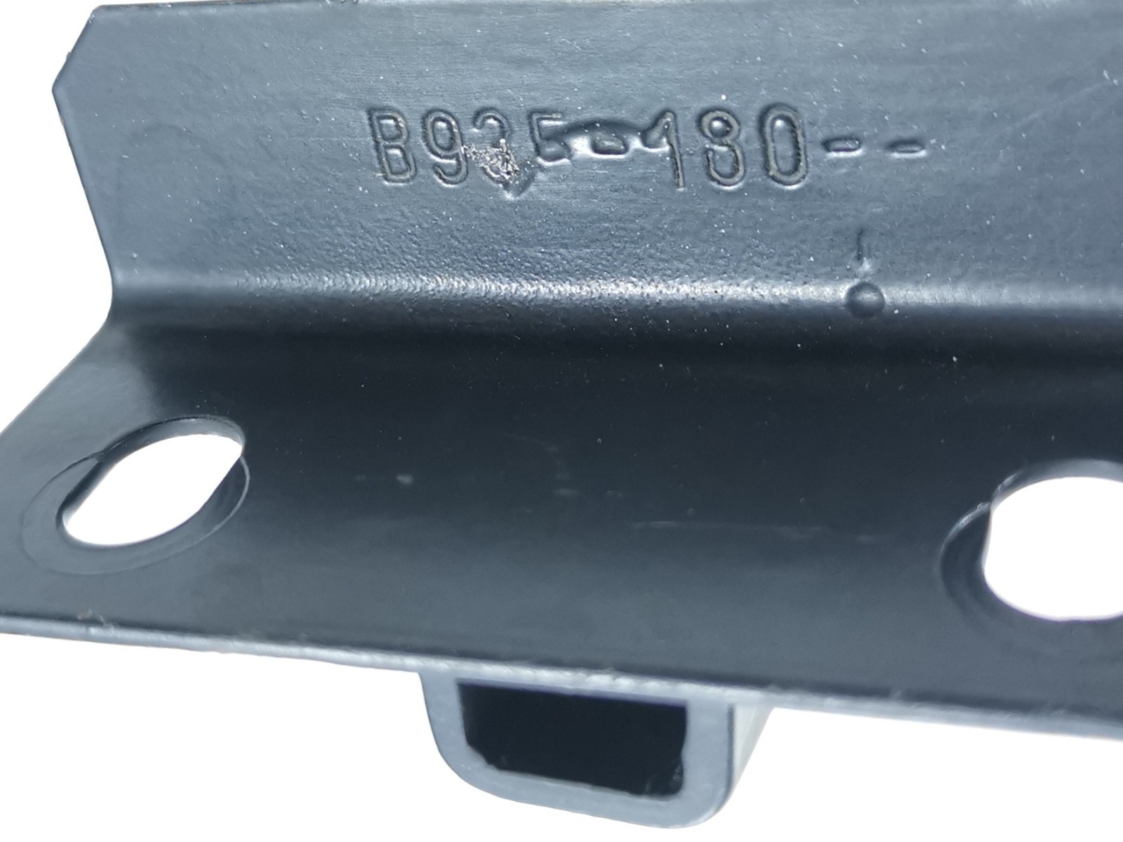 Maserati Ghibli S AWD 3.0 Auto 2014 Front Right Left Bumper Reinforcement Mount
