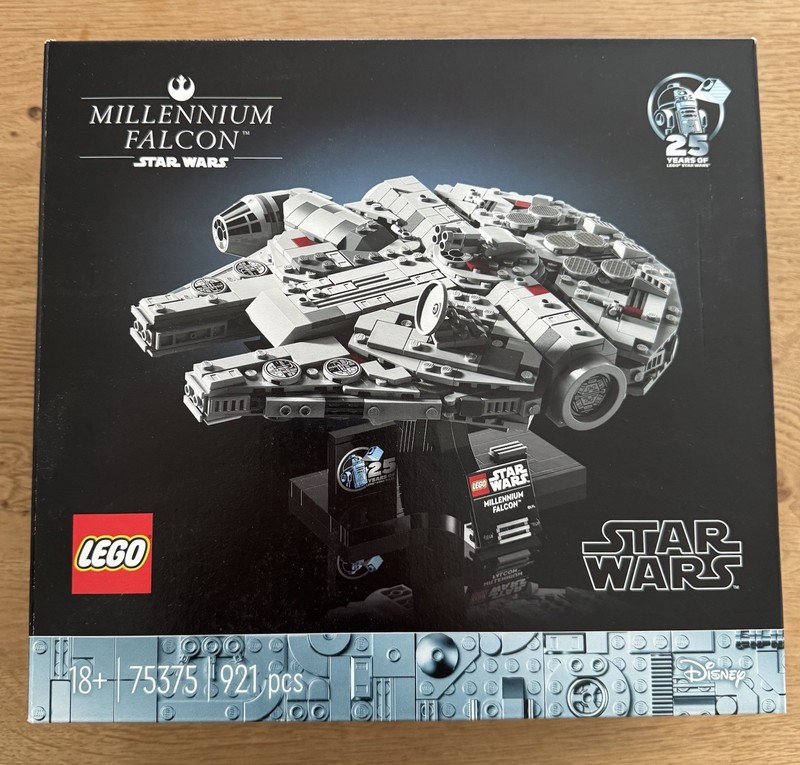 LEGO Star Wars: Millennium Falcon (75375)