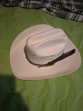 Justin White Straw Western Cowboy Hat Size 7 1/8 57cm with Feather Accent